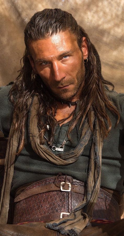 Charles Vane Black Sails, Zack Mcgowan, Ashley Bennett, Black Sails Starz, Zach Mcgowan, Sailing Fashion, Charles Vane, Sailing Ship Model, Classic Sailing