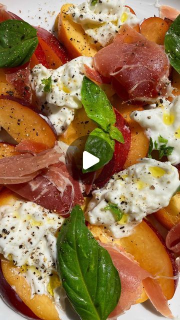 Saskia on Instagram: "🍑 SALADE DE NECTARINES, BURRATA & JAMBON CRU 🍴 Cette association de saveurs 🤤🤤 le combo burrata/tomates c’est so 2020 on upgrade avec le combo nectarine/burrata en rajoutant du jambon et du basilic et c’est un match made in heaven ❤️ 💾 Enregistre pour garder la recette sous le coude Pour 1 portion : - 2 nectarines - 1/2 burrata - 2/3 tranches de jambon cru - Quelques feuilles de basilic - Filet d’huile d’olive - Sel, poivre #salade #ete #burrata #nectarines #healthy #recette #cuisine #healthylifestyle" Match Made In Heaven, Nectarine, Made In Heaven, Made In, On Instagram