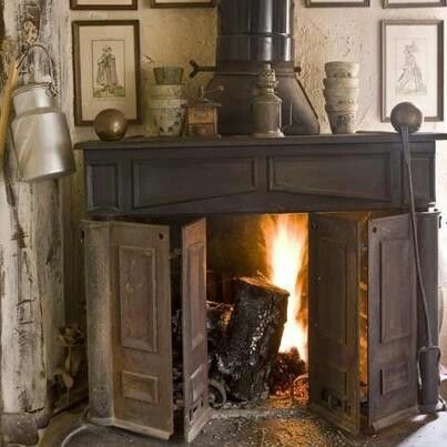 Cozy. Franklin Stove, Colorado Cabin, Old Stove, Tack Shop, Old Fireplace, Rustic Fireplaces, Stove Fireplace, English House, Cozy Fireplace