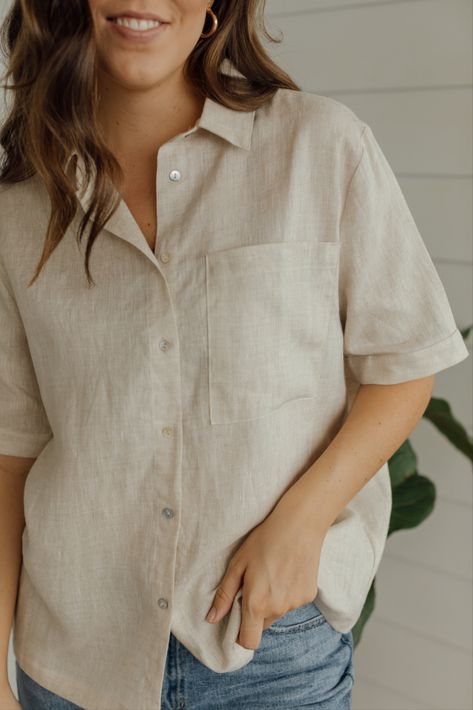 Short Sleeve Button Down Outfit, Missionary Dresses, Button Down Outfit, Linen Shorts Women, Khaki Shirt, 2024 Outfits, Cream Shirt, Linen Short, Outfit Women