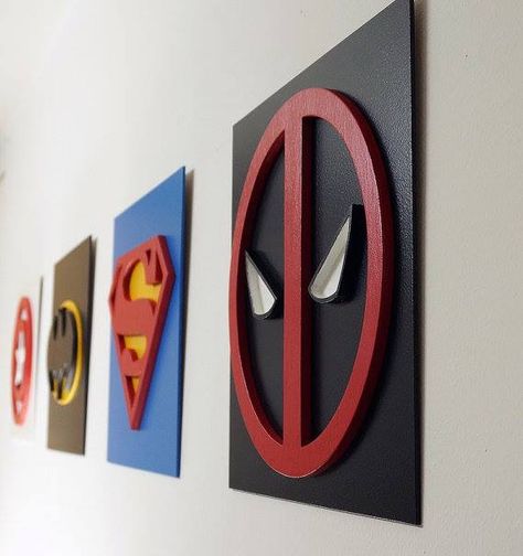 Symbols Superhero Signs, Kids Bedroom Wall Art, Superhero Bedroom, Kids Bedroom Walls, Winter Retreat, Superhero Room, Dekor Diy, Wall Art Kids, Wooden Wall Hangings