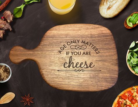 Christmas Charcuterie Board, Personalized Bridal Shower Gifts, Christmas Charcuterie, Unique Engagement Gifts, Personalized Cheese Board, Laser Engraved Ideas, Wooden Boards, Wood Burning Crafts, Gifts For Fiance