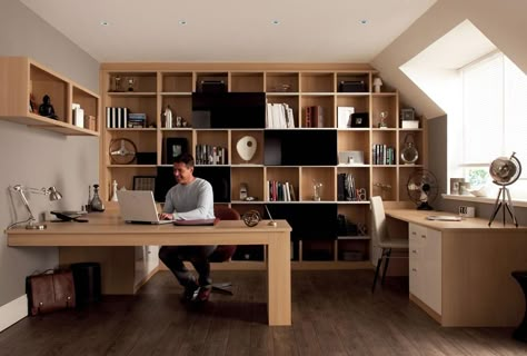 10 Home Office Ideas That Will Make You Want to Work All Day Office Furniture Layout, Chocolate House, Corporate Office Decor, Corporate Office Design, Modern Office Design, Office Layout, Office Furniture Modern, Office Desk Decor, Modern Home Office