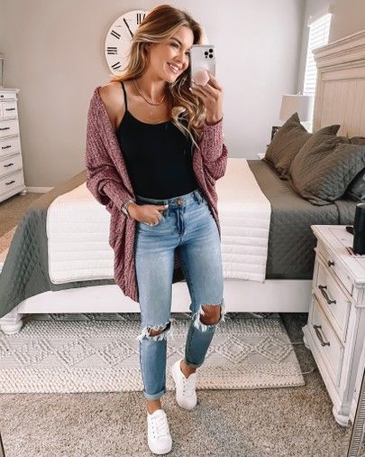 White Sneaker Jeans Outfit, Black Bodysuit Outfit Jeans Sneakers, White Vans Fall Outfit, Casual Black Bodysuit Outfit, Black Body Suit Outfit Jeans Casual, Cute Outfits With White Vans, Casual Outfits With Jeans And Sneakers, Spring Bodysuit Outfit, Womens Bodysuit Outfit