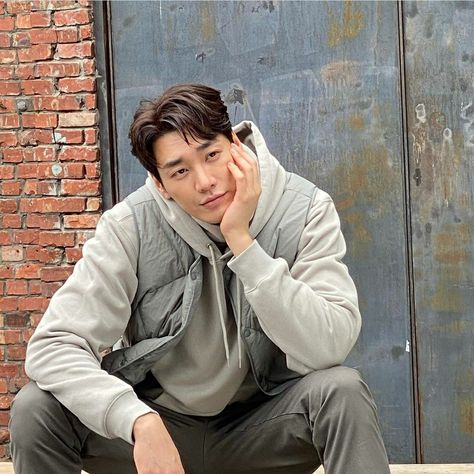 Kim Young Kwang Instagram, Kim Young Kwang, Kore Ulzzang, Kim Young-dae, Mum Mug, Handsome Asian Men, Cute Asian Guys, Korean Artist, Dream Boy