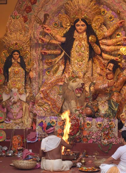 The Durga Puja Celebration in India Durga Puja Murti, Happy Diwali Messages, Diwali Messages, Durga Puja Kolkata, Durga Pooja, Colorful Festival, City Life Photography, Durga Images, Festivals Of India