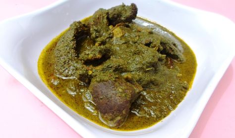 Black Soup Soup Video, African Recipes Nigerian Food, Roast Fish, Fruit Sauce, Nigerian Food, Nursing Mother, African Food, Healthy Soup, Delicious Soup