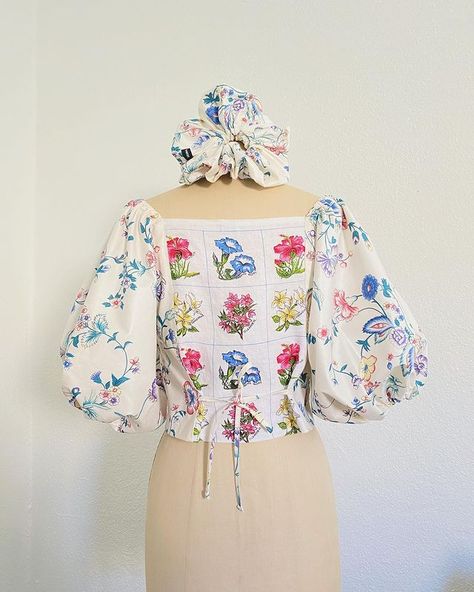 Selina Sanders • Instagram Vintage Linen Tablecloths, Quilted Clothing, Clothing Upcycle, Diy Bra, Vintage Florals, Whimsical Fashion, 1960s Fashion, Vintage Linens, Tea Towel