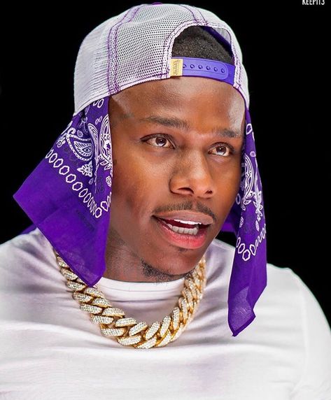 Dababy Rapper, Spongebob Iphone Wallpaper, Purple Bandana, Instagram Call, Hip Hop Quotes, Lil Durk, Hip Hop Art, Cute Rappers, Street Fashion Men Streetwear