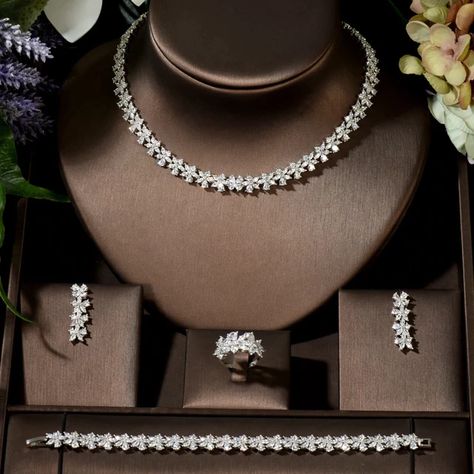 Jewelry Diamond Necklace, Arab Wedding Jewelry, Luxury Necklace Diamonds, Diamond Sets Necklace, Diamond Necklace Set Bridal, Luxury Jewelry Diamond, Diamond Wedding Necklace, Ring And Necklace Set, Simple Bridal Necklace