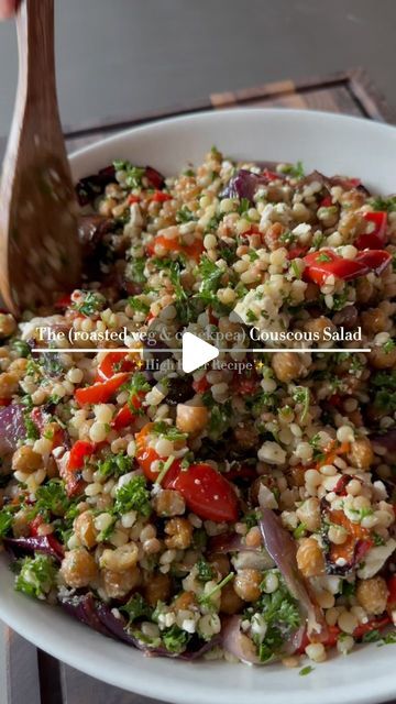 Sara Fristoe | Healthy and Easy Recipes on Instagram: "ROASTED VEG & CHICKPEA COUSCOUS SALAD 🥗😍

Be sure to FOLLOW along for more delicious, nourishing and high fiber recipes just like this!

There is a big push for eating more protein these days, but eating more fiber is equally as important and something so many of us don’t get enough of in our day to day diets 😢

That’s where this recipe comes in! A big bowl of bright (fiber packed) flavors that will make your tummy and tastebuds happy! 

Ingredients: 
For the salad~
-3 red bell peppers, sliced
-2 medium red onions, quartered 
-2 cans of chickpeas, drained and rinsed 
-1 bunch of fresh parsley 
-3 cups cooked pearled couscous (1 and 1/3 cups uncooked) 
-1/2 cup crumbled feta 
-2 tbsp. olive oil (for roasting veggies)
-salt to taste Chickpea Couscous, High Fiber Recipes, Pearled Couscous, Fiber Recipes, Red Bell Peppers, Couscous Salad, Barefoot Contessa, High Fiber Foods, Red Onions