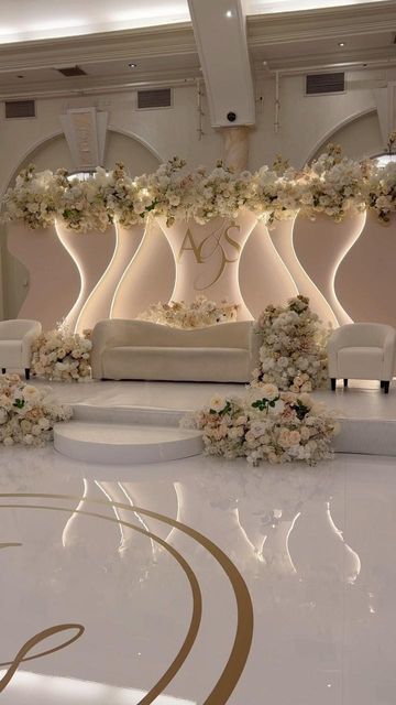 Wedding Decor Stage, Modern Luxe Wedding, Afghan Wedding, Wedding Entrance Decor, Stage Decor, Modern Luxe, Stage Decoration, Wedding Event Decor, Wedding Entrance