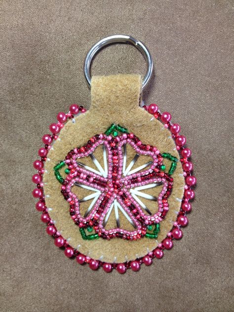 Dark Pink Flower with porcupine quills on traditional smoked moose leather key chain by Alaska Beadwork Indigenous Beading, Quill Work, Beaded Items, Native Beading, Beaded Flowers Patterns, Native Crafts, Porcupine Quills, Wool Applique Patterns, Leather Key Chain