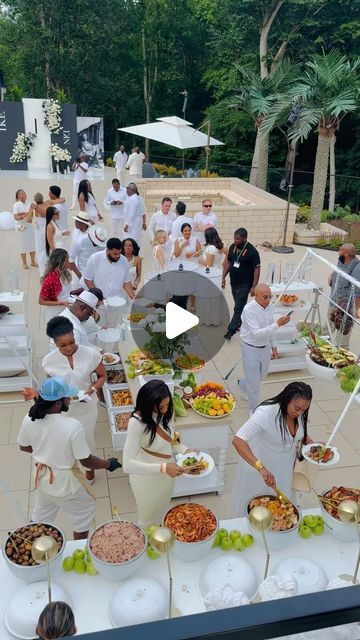 𝐂𝐨𝐜𝐨𝐧𝐮𝐭𝐜𝐮𝐩 on Instagram: "Passing through Washington DC 📍" White Brunch Decor, All White Party, Event Food, White Party, Meal Ideas, Brunch Recipes, Event Decor, Washington Dc, Washington