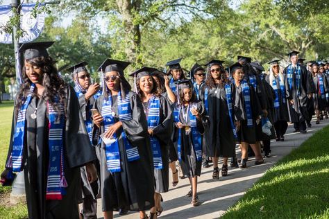 Dillard University, High School Books, Liberal Arts College, Top Producer, University Of Pennsylvania, Physicists, Liberal Arts, Black Pride, African American Women