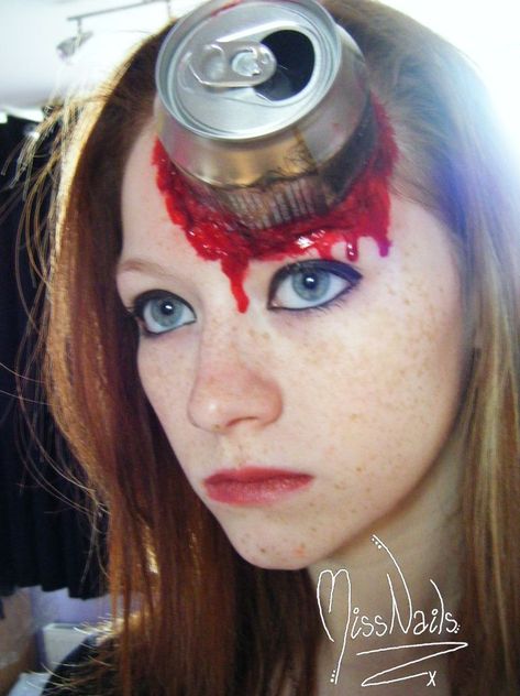 Make Up Diy, Makeup Zombie, Gore Makeup, Halloween Make-up Looks, Amazing Halloween Costumes, Horror Make-up, Creepy Halloween Makeup, Cool Halloween Makeup, Special Fx Makeup