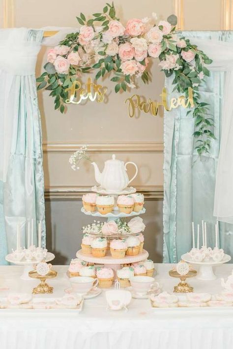 Tea Party Babyshower Girl, Tea Party Theme Cake Pops, Backdrop For Tea Party, Cupcake Tea Party, Tea Party Bridal Shower Dessert Table, Tea For Two Shower Ideas, Afternoon Tea Shower Ideas, Victorian Tea Party Bridal Shower Ideas, Bridal Shower Cake Tea Party