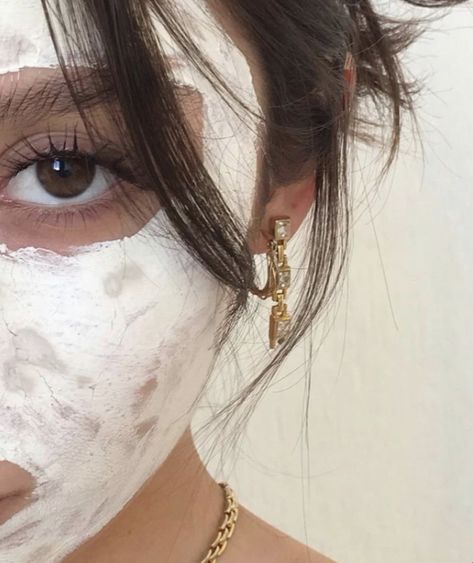 Brown Spots Removal, Dark Under Eye, Undereye Circles, Healthy Lifestyle Inspiration, Foto Ideas Instagram, Photo Mask, Perfect Skin, Clean Girl, Instagram Inspo