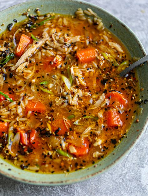 Warming Chicken Soup with Chilli Oil Flaevor Comforting Soup, Chilli Oil, Chinese Chicken, Long Grain Rice, Asian Chicken, Chicken Soup Recipes, Crushed Garlic, Bowl Of Soup, Chicken Soup