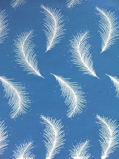 Feathers Terrible Puns, Xmas Sale, Desktop Wallpaper Pattern, Shopper Bags, Only Hearts, Motif Vintage, Feather Pattern, Wallpaper Vintage, Print Inspiration