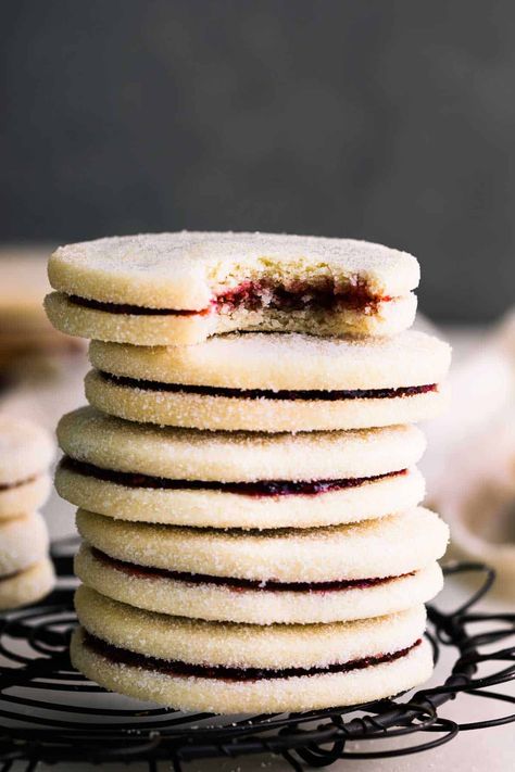 Christmas Sandwiches, Almond Sugar Cookies, Cookie Sandwich Recipes, Raspberry Cookies, Raspberry Almond, Sandwich Fillings, Raspberry Filling, Almond Cookies, Soft Cookie