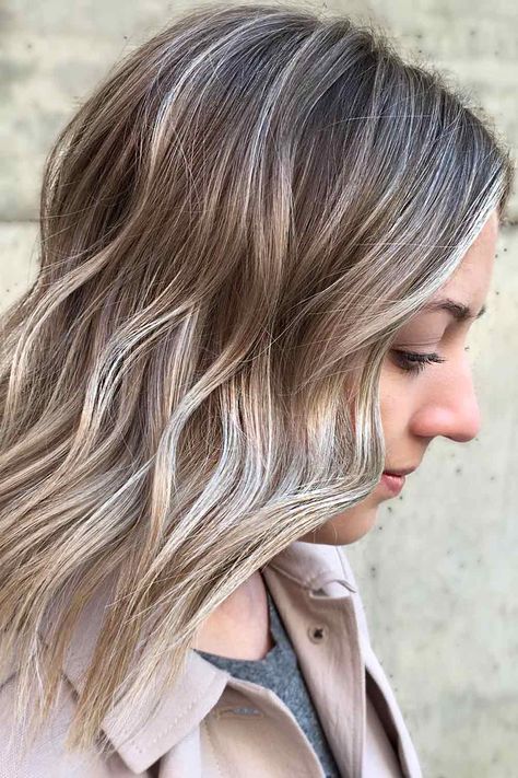 Mushroom Blonde Hair With Highlights, Mushroom Blonde Hair Color Balayage, Mushroom Blonde Hair, Blonde Lob Hair, Mushroom Blonde, Ash Blonde Hair Dye, Blonde Ideas, Love Hairstyles, Mushroom Hair