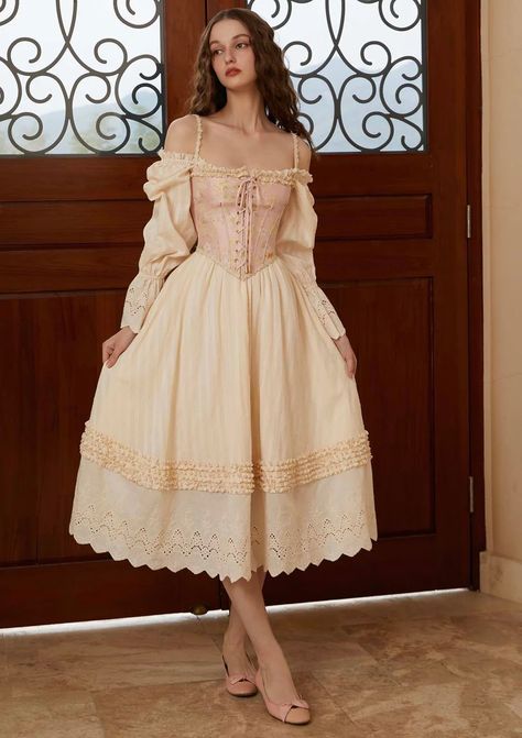 Cottagecore Runway, Victorian Casual Dress, Rennisance Outfit Dress To Impress, Fae Aesthetic Clothes, Vestido Cottagecore, Princess Casual Dress, Fairytale Outfits, Medieval Dress Princess, Era Victoria