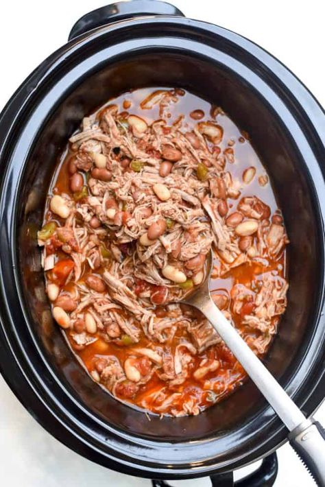 Pork And Beans, Hispanic Dishes, Beans In Crockpot, Pork Crockpot Recipes, Latino Food, Rice And Beans Recipe, Mexican Pork, Homemade Soups, Crockpot Meal