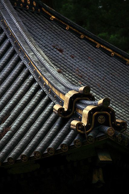 Japanese Places, Japanese Roof, Traditional Japanese Architecture, Japan Architecture, Japanese Temple, Asian Architecture, Roof Tiles, Roof Detail, Chinese Architecture