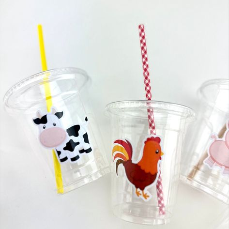 Get ready to 'moo-ve' and groove at your farm-themed birthday party with these playful cups! Adorned with adorable farm animals, these cups are perfect for sipping and celebrating all the fun down on the farm. Let the barnyard adventure begin! This set includes: 12 Paper Straws 12 Clear Straw-Slot Lids 12 Clear Plastic Disposable 12oz Cups Farm Themed Party, Gender Reveal Party Theme, Farm Themed Birthday Party, Summer Fun For Kids, The Barnyard, Christmas Gingerbread House, Farm Party, Tea Party Garden, Sports Themed Party