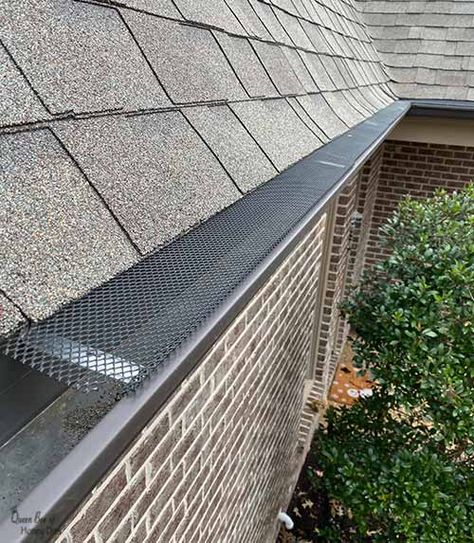 How To Install Gutter Guards Roof Drainage Ideas, Diy Gutters How To Make, Gutters On House, Gutter Drainage Ideas, Genteng Atap, Diy Gutters, Gutter Guards, Gutter Protection, Detail Arsitektur