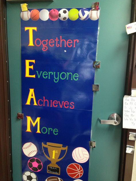 Pe Door Decorations Physical Education, Sports Week Decoration Ideas, Sports Day Decoration, Olympics Decorations, School Library Decor, Catholic Schools Week, School Sports Day, Sports Theme Classroom, Olympic Theme