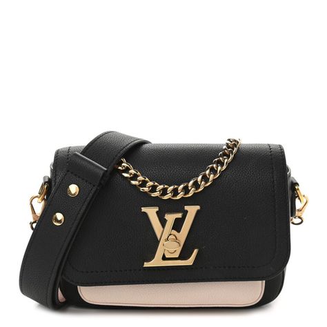 Louis Vuitton LOCKME TENDER Louis Vuitton Lockme, Louis Vuitton Collection, Daily Bag, Handbags Online, Perfect Bag, Everyday Bag, Beautiful Bags, Vuitton Handbags, Louis Vuitton Handbags