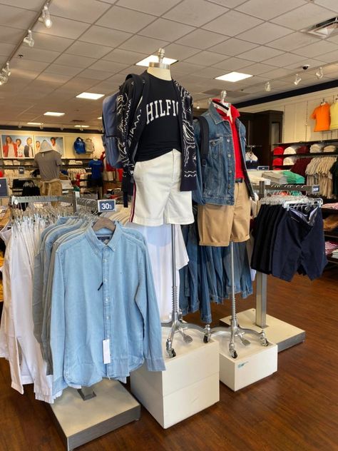 Tommy Hilfiger at the Lake Buena Vista Factory Stores. UP TO 70% OFF ENTIRE STORE. PLUS, 15% OFF YOUR PURCHASE OF $100+ OR 10% OFF YOUR ENTIRE PURCHASE. VALID JULY 13 – 19. Promo Code: 631712013509. More great deals throughout the store. Exclusions may apply. Sale is subject to change. At The Lake, Promo Codes, Tommy Hilfiger, Great Deals, How To Apply, Lake, Quick Saves