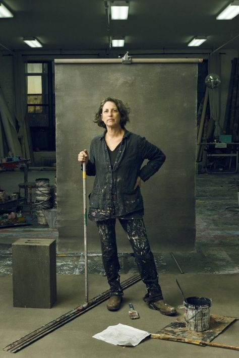 How Much Do Oliphant Backdrops Cost? Answer: Over $1,000 Fond Studio Photo, Annie Leibovitz Photography, Painted Backdrops, Environmental Portraits, Portrait Lighting, Annie Leibovitz, Studio Backdrops, Diy Backdrop, Business Portrait