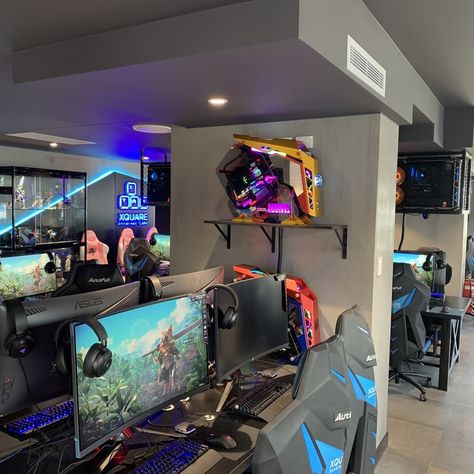 [NSW] XQuare Internet / Gaming Cafe 50% off: $2 per Hour for ASUS RTX 2070 Dual or $4/H for ASUS 2080 Strix Gaming PC's (Rhodes) Gaming Cafe Aesthetic, Internet Cafe Aesthetic, Gaming Cafe Design, Warnet Gaming, Gaming Cafe, Gaming House, Game Station, Starting A Coffee Shop, Barber Shop Interior