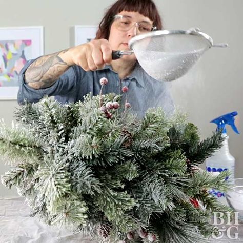 How to Flock a Tree Two Ways | Better Homes & Gardens Diy Flocking Powder, Crismas Tree, Flocking Powder, Christmas Trees Decorated, Christmas Diy Kids, Christmas Trimmings, Fake Christmas Trees, Flocked Christmas Trees Decorated, White Trees