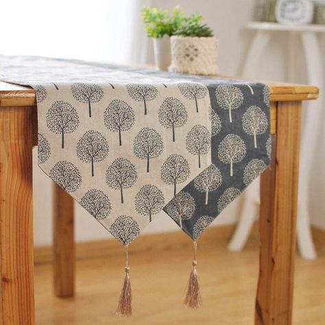 Table Runner Modern, Cloth Table Runner, Dining Table Cloth, Cheap Table, Farmhouse Table Runners, Printed Table Runner, Modern Party, Table Flag, Mulberry Tree