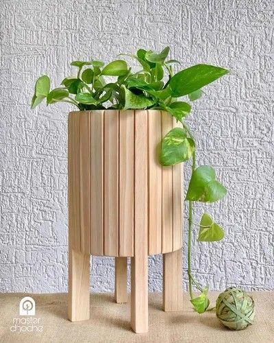 Indoor Plant Tattoo, Plant Aesthetic House, Home Plants Decor, Home Plants Indoor, Wallpaper Home Decor Living Room, Diy Plant Stands, Plant Stand Ideas, Diy Wood Planters, Tattoo Plant