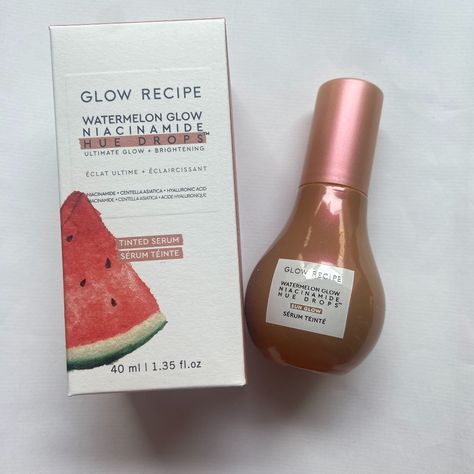 - New In Box Glow Recipe Watermelon Glow Niacinamide Dew Drops Serum Radiant Finish 40ml - Active Ingredients: Niacinamide, Hyaluronic Acid - Unleash A Dewy Glow With This Versatile Skincare And Makeup Hybrid. This Lightweight Gel Delivers A Glow Quickly And Over Time For A Dewy Complexion. Use As A Hydrating, Visibly Brightening Serum For All Skin Types Before Moisturizer, As A Primer Or Highlighter In Your Makeup Routine - Cruelty Free, Clean At Sephora, Vegan - Clinically Tested Skincare Products Glow Recipe, Glow Recipe Toner And Dew Drops, Trendy Skincare And Makeup, Glow Recipe Dew Drops Bronze, Glow Recipe Moisturizer, Glow Recipe Dew Drops, Skincare Glow Recipe, Glow Recipe Skincare, Watermelon Glow Niacinamide Dew Drops