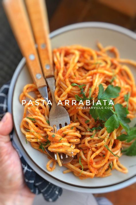 Pasta Arrabiata Recipe from scratch Pasta Arrabiata Recipe, Pasta Arrabiata, Pasta Appetizers, Valentines Food Dinner, Creamy Tomato Pasta, Oven Roasted Tomatoes, Spicy Pasta, Flaming Hot, Seafood Pasta Recipes