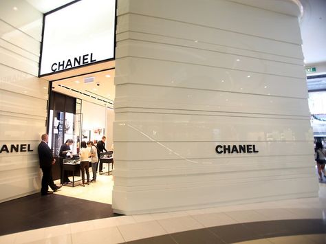 Chanel Flagship Store, QueensPlaza, Brisbane, Australia - Peter Marino Architect Latin Fashion, Pacific Place, Hong Kong Travel, Number 7, Lucky Number, Flagship Store, Brisbane, Saks Fifth, Saks Fifth Avenue