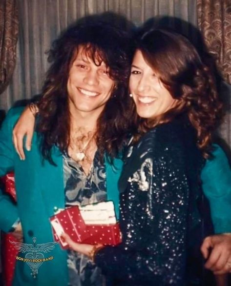 Dorothea Hurley, Happy Thursday Everyone, Hair Metal Bands, Bon Jovi Pictures, Hanoi Rocks, Painted Mugs, Jon Bon Jovi, Happy Thursday, Bon Jovi