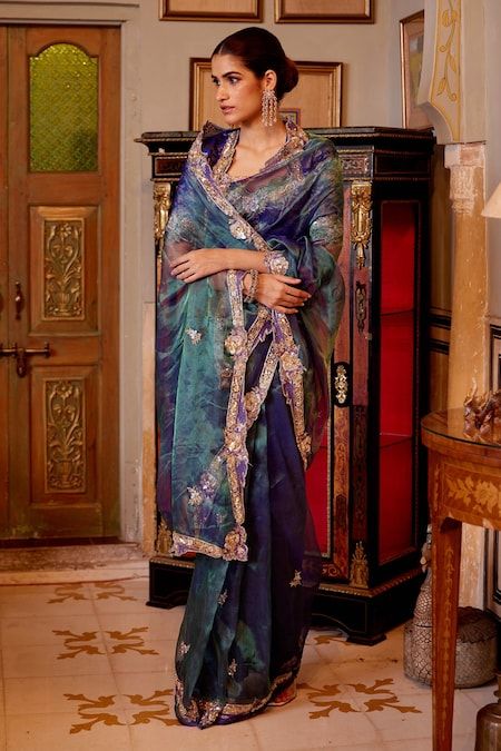 Blue Floral Saree, Simple Saree Designs, Floral Saree, Fashionable Saree Blouse Designs, Modern Saree, Tissue Saree, Desi Fashion Casual, Half Saree Designs, Traditional Indian Outfits