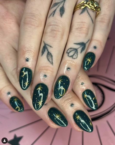 Short Constellation Nails, Short Nail Moon Designs, Dark Green Celestial Nails, Dark Green Nails Ideas Short, Starry Nails Short, Short Nail Designs Celestial, Starburst Nail Art, Acotar Acrylic Nails, Ireland Nails Designs