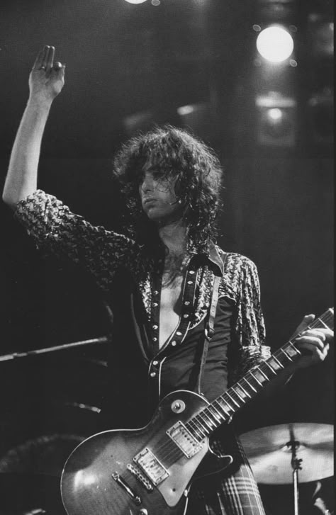 Jimmy Page Poster, Music Passion, Jimmy Johns, Led Zep, Whole Lotta Love, James Patrick, Jimmy Page, Guitar Design, Led Zeppelin