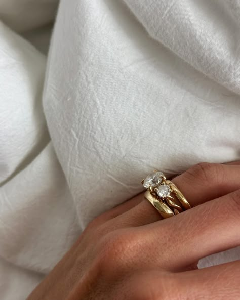 forever🤍 Aesthetic Wedding Ring Silver, Hailey Bieber Wedding Ring, Engagement Ring Aesthetic, Wedding Rings Aesthetic, Wedding Ring Stack Ideas, Wedding Stacks, Wedding Ring Aesthetic, Old European Cut Engagement Ring, Wedding Ring Stack