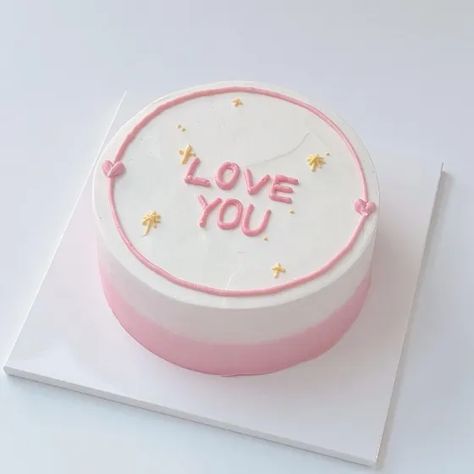 Cake Birthday Korea Simple Pink, Cake Birthday Korea Cute, Mini Cake Simple, Cake Minimal Korea, Cake Birthday Korea Simple, Mini Cake Love, Cake Korea, Bolo Bento Cake, Korea Cake