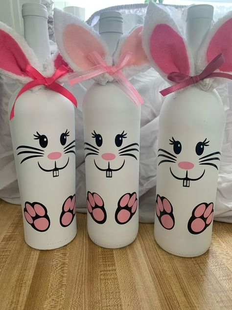 42+ Creative DIY Easter Crafts for Kids of All Ages 47 Diy Easter Crafts For Kids, Easter Wine Bottles, Easter Crafts Diy Kids, Diy Easter Crafts, Easter Bunny Treats, Decoration Vitrine, Bottle Ideas, Easter Printables Free, Easter Bunny Crafts