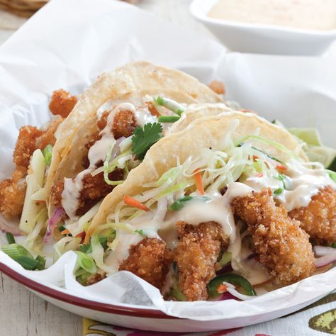 Crunchy Catfish Tacos with Chipotle Mayonnaise and Apple Slaw Catfish Tacos, Chipotle Mayonnaise, Catfish Recipes, Apple Slaw, Fried Catfish, Louisiana Recipes, Cole Slaw, Slaw Recipes, Fish Tacos